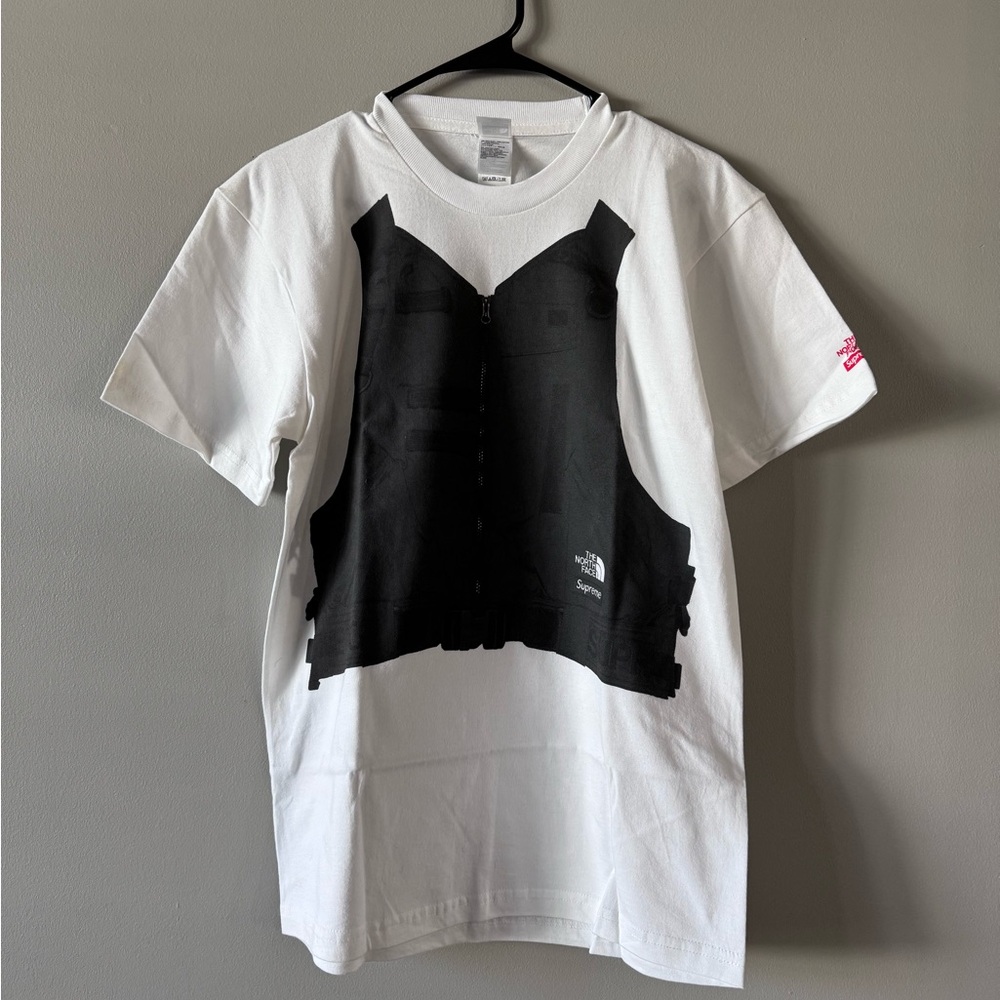 New - Supreme the north face RTG tee shirt